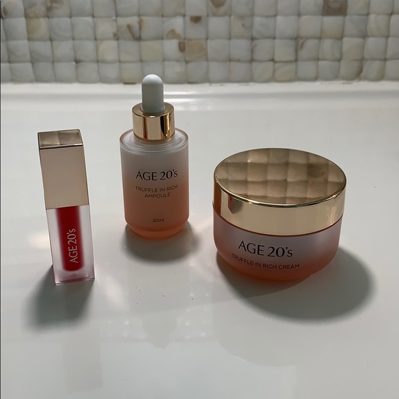 Age 20’s Other - Age 20’s: beauty care. Unused